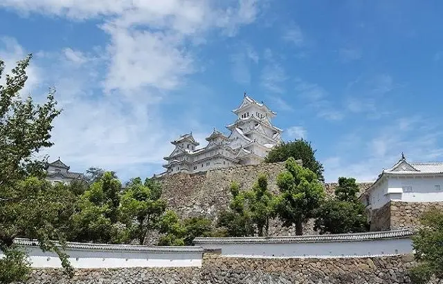 綺麗なオフィス！関西（大阪・神戸・明石・姫路）に4拠点あり兵庫県では最大級規模を誇る士業グループ