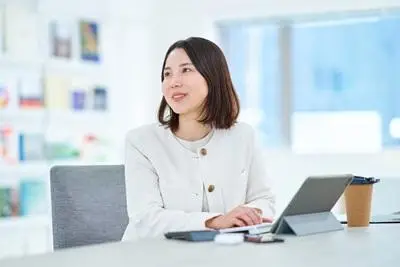 労務スタッフ／労務系システムと助成金のスペシャリストへ／行政書士事務所との提携あり