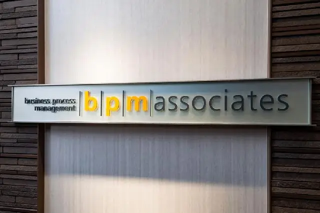 《株式会社ビーピーエム アソシエイツ》／労務シニアスタッフ／労務×英語でスキルアップ／オフィス環境・職場の雰囲気良好・在宅勤務可！