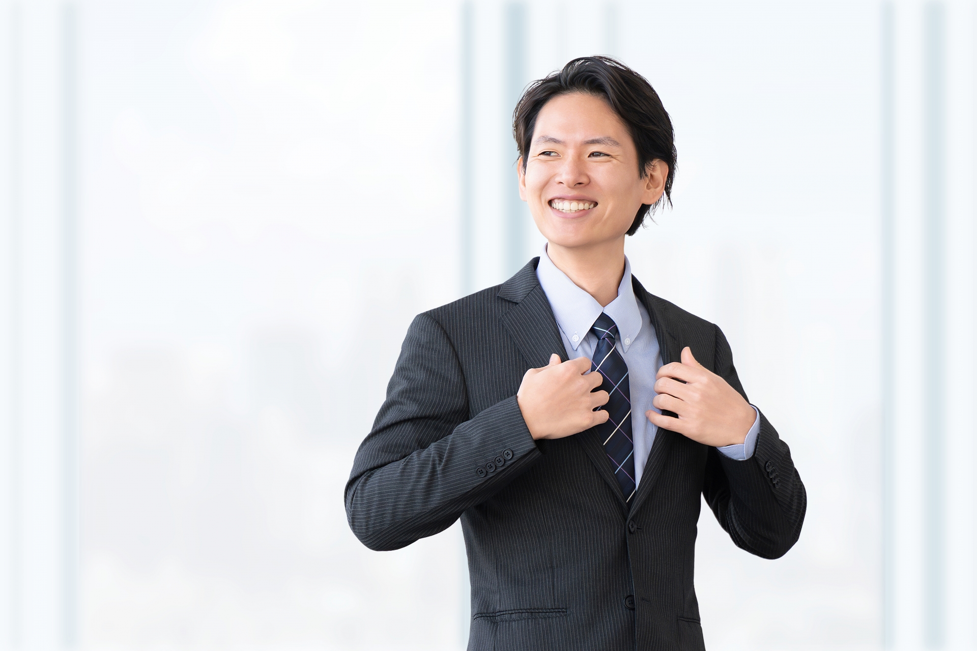 【経理スキル×社労士資格】20代未経験から手に入れた「数字×労務」のハイブリッドキャリア