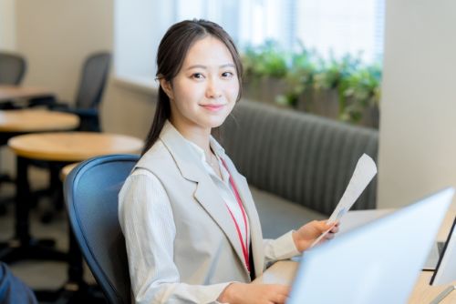 《ハートランド社会保険労務士法人》東京・五反田オフィス／アシスタント業務／フレックス制／時短勤務可能／ワークライフバランス◎／私服OK